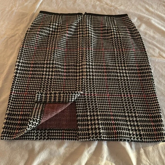 🌼Talbots Black White houndstooth skirt size small - Picture 5 of 9